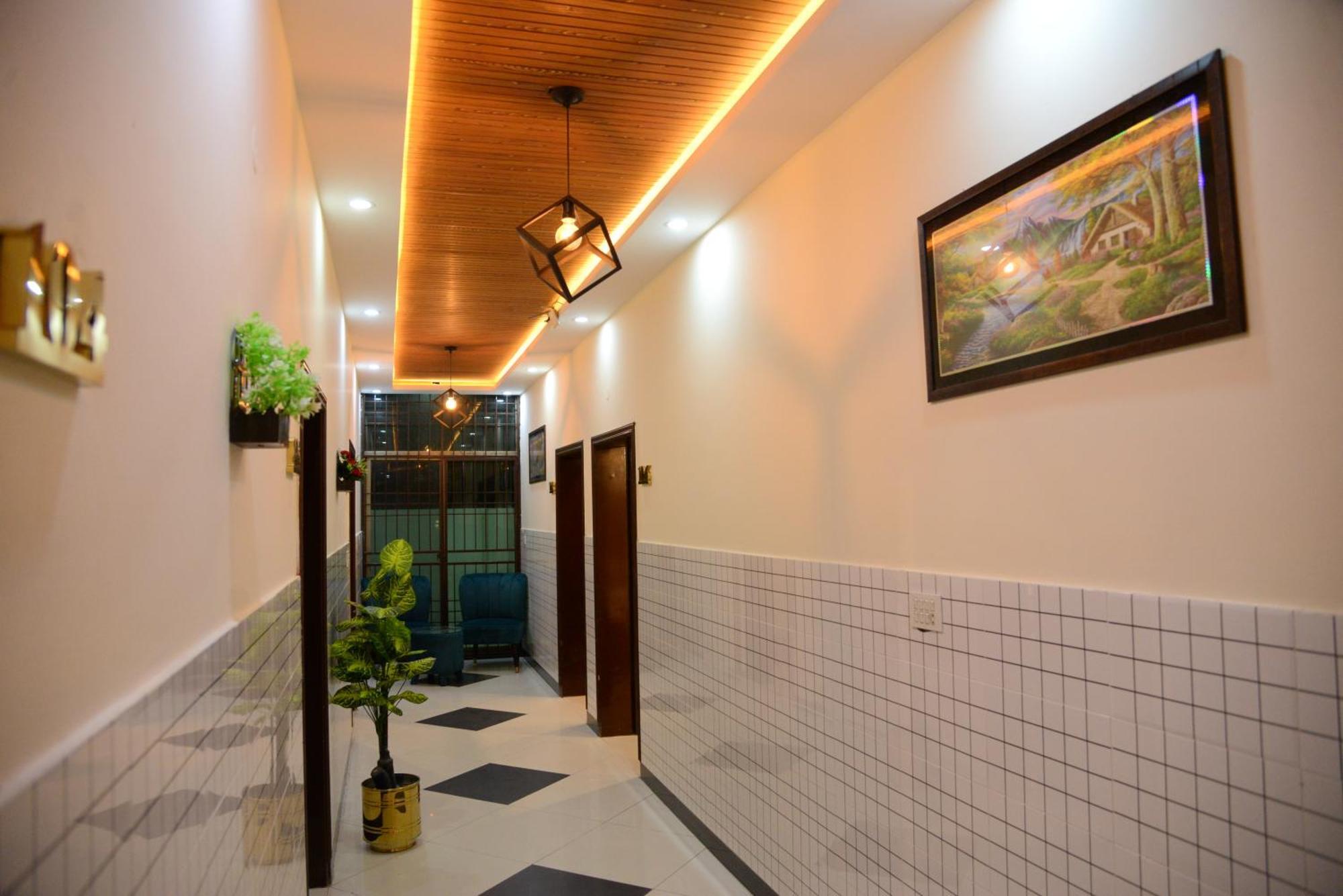 Go Room Hotel Lahor Dış mekan fotoğraf